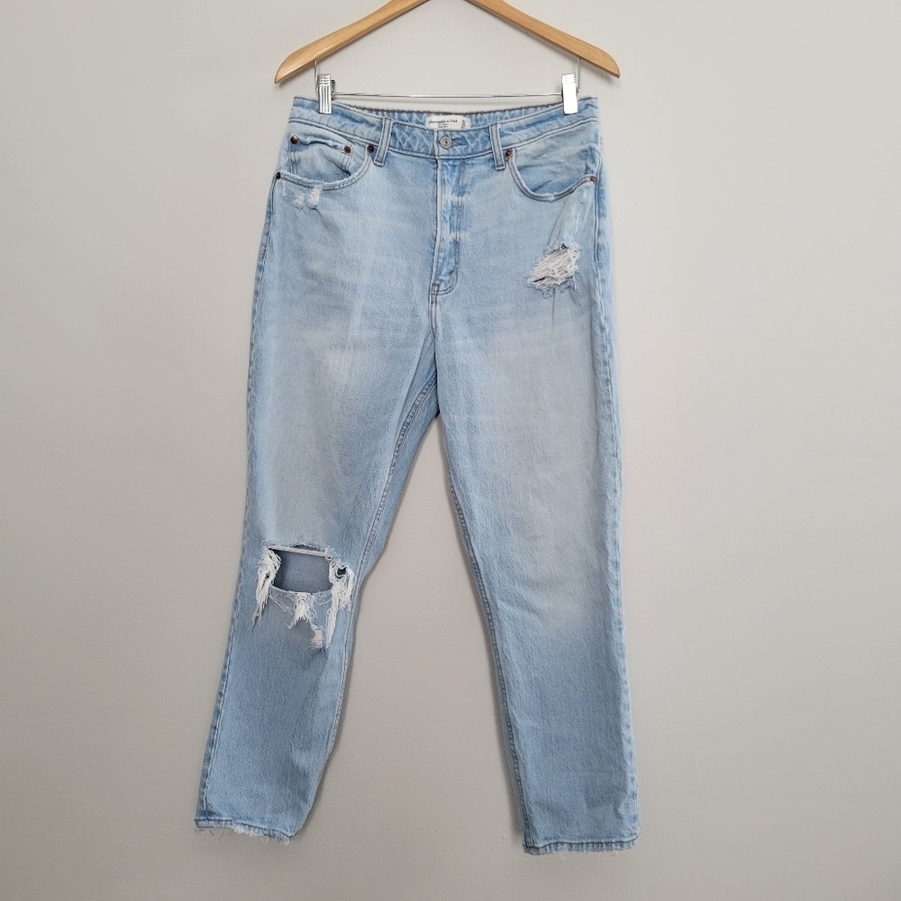 Abercrombie & Fitch The Mom High Rise